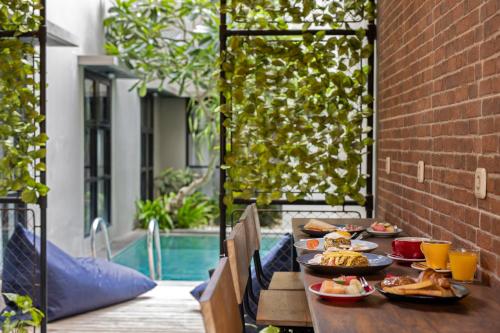THE ASWANA Seminyak