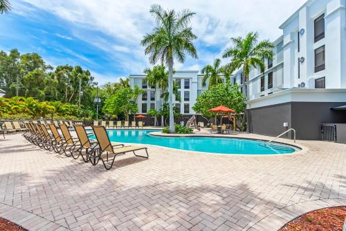 Úszómedence, Holiday Inn St. Petersburg West By IHG in St Petersburg (Florida)