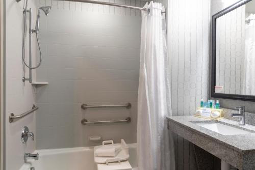 Holiday Inn Express & Suites Columbus - Polaris Parkway / COLUMBUS an IHG Hotel - image 4