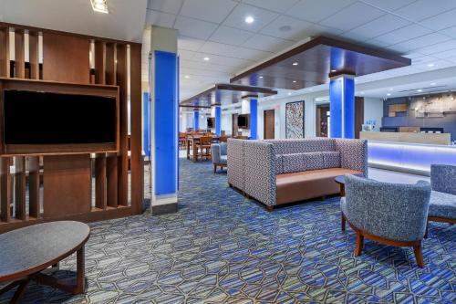 Holiday Inn Express And Suites Tulsa Northeast - Owasso By IHG - 숙소 외관