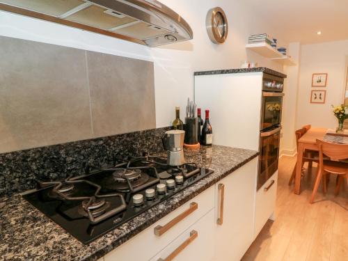 15 Tannery Lane - image 4