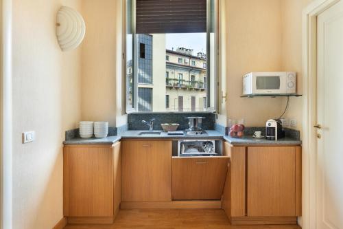 Dynasty Suites Downtown Apartments, Turin (photo 4)