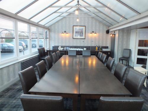 Redcliffe Hotel - image 13