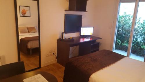 hotel photo