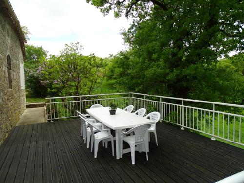 MAISON EN PIERRE SAUVAGNAS LGM524 gîte à louer Saint-Robert