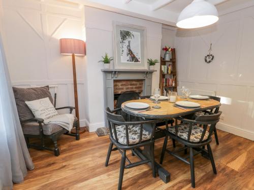 Rosie Cottage - image 2