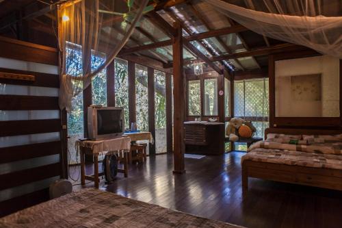 Quadruple Room with Mountain View image 5