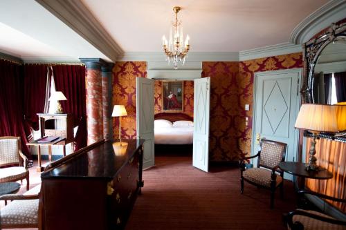 room detail thumbnail 0