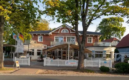 Hotel & Café Strandeck in Prerow, Deutschland
