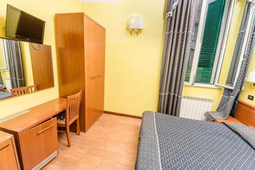 Hostel Beautiful Room Type - Deluxe Single Room