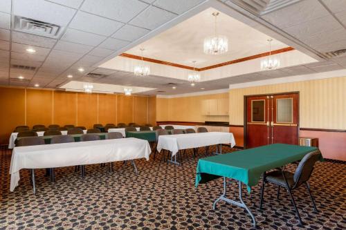 La Quinta Inn & Suites by Wyndham Dodge City