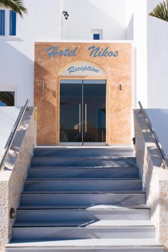 Nikos Hotel