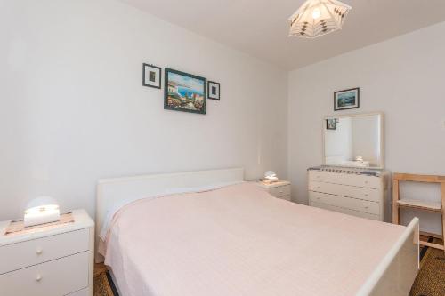 Two-Bedroom Apartment image 3