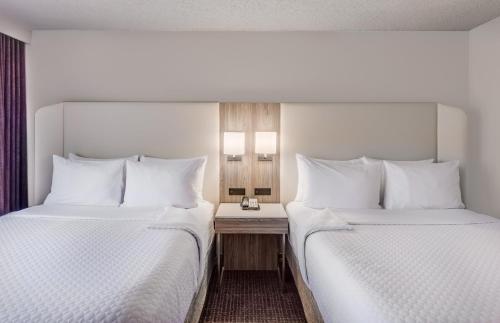 Crowne Plaza Arlington an IHG Hotel - main image