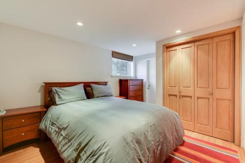Aesthetically Elegant Downstairs Unit in Oakland apts - image 3
