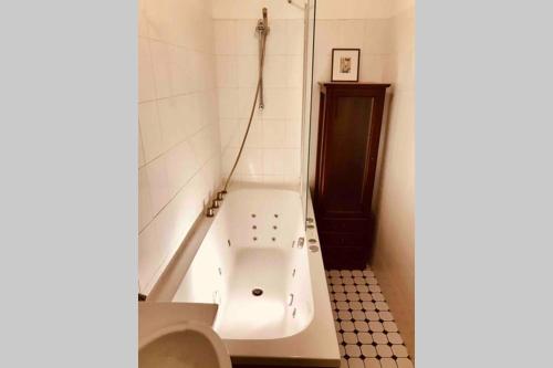 Best location, beautiful and quiet Old Town apt., Tallinn (photo 5)