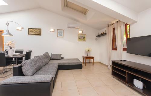 House Gaia - image 11