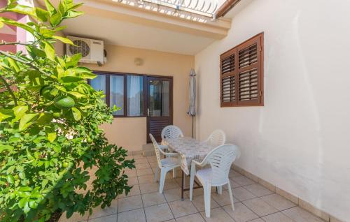 Apartments Mactra - image 12