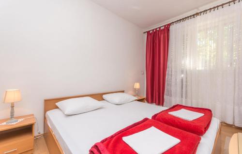 Apartments Mactra - image 9