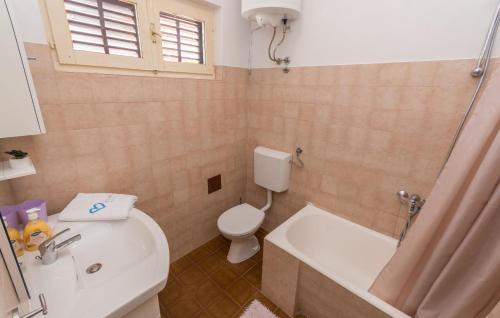 Apartments Mactra - image 8