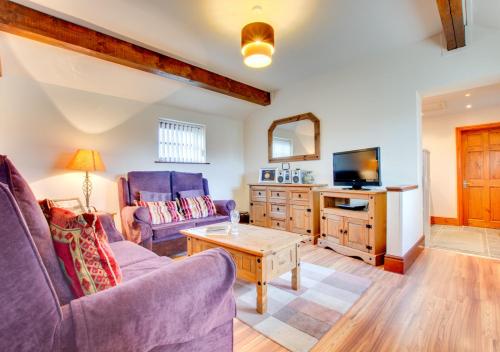 Bwthyn Ysgubor ( The Barn), Trefin, West Wales