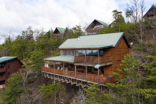 Exterior view, Treetop Oasis #56 in Pigeon Forge Suburbs