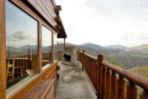 Exterior view, Treetop Oasis #56 in Pigeon Forge Suburbs