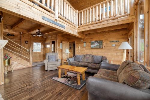 Exterior view, Treetop Oasis #56 in Pigeon Forge Suburbs