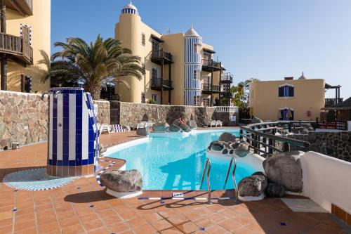 Ocean balcony view&pool P69 By CanariasGetaway