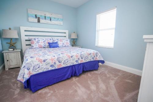 Laketown Wharf Resort by Panhandle Getaways detail