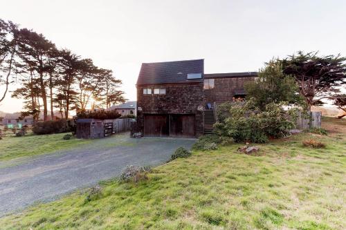 Thayer House - image 5