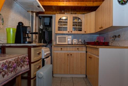 Budapest Központi Apartman - image 11