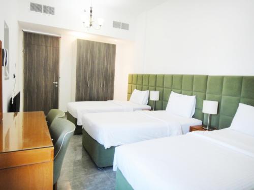 Стая за гости, Warsan Star Residence - Home Stay in Дубайленд