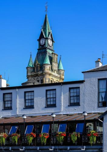 The City Hotel - image 6