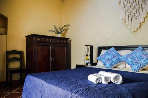 Double Room image 3