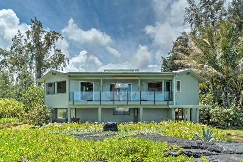 Direct Oceanfront, Big Island Home in Hawaiian Paradise Park