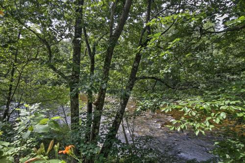 Historic Huntington Home - Walk to Westfield River - image 3
