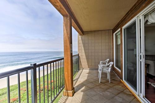 Lincoln City Oceanfront Condo, Near Lincoln Beach!