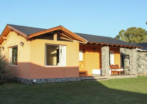 Two-Bedroom Bungalow room in Cabañas Los Sauces