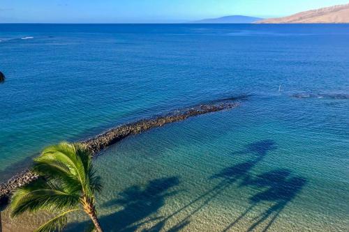 Sleek Kihei Condo in Oceanfront Resort Complex! - image 4