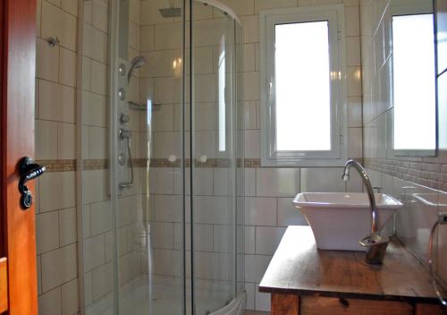 Bungalow (4 Adults) image 3