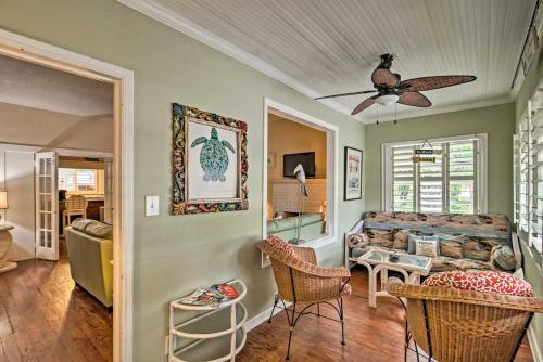 Charming Lake Worth Abode with Outdoor Oasis! in Lake Worth, USA