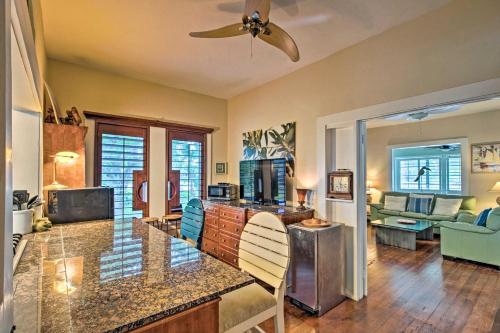 Charming Lake Worth Abode with Outdoor Oasis! in Lake Worth, USA