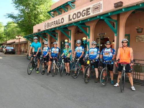 Buffalo Lodge Bicycle Resort - Amazing access to local trails & the Garden