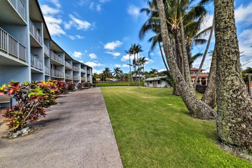 Condo with Lanai at Beginning of Road to Hana!