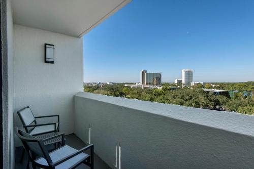 Holiday Inn Orlando Disney Spring Area