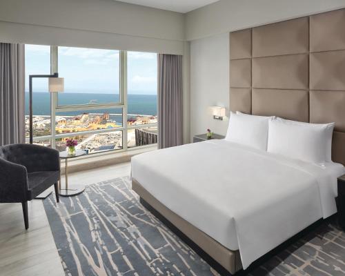 Hyatt Regency Al Kout Mall Room Type - Regency Suite