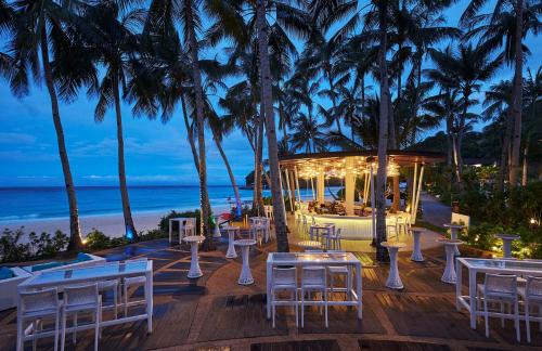 해변, 모벤픽 리조트 앤 스파 보라카이 (Movenpick Resort & Spa Boracay) in 보라카이