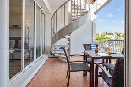 Facilities, Residence Pierre & Vacances Premium Port Prestige in Antibes City Center