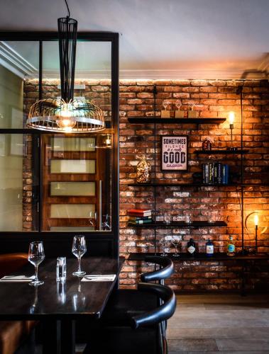 The Huntsman Inn - image 4